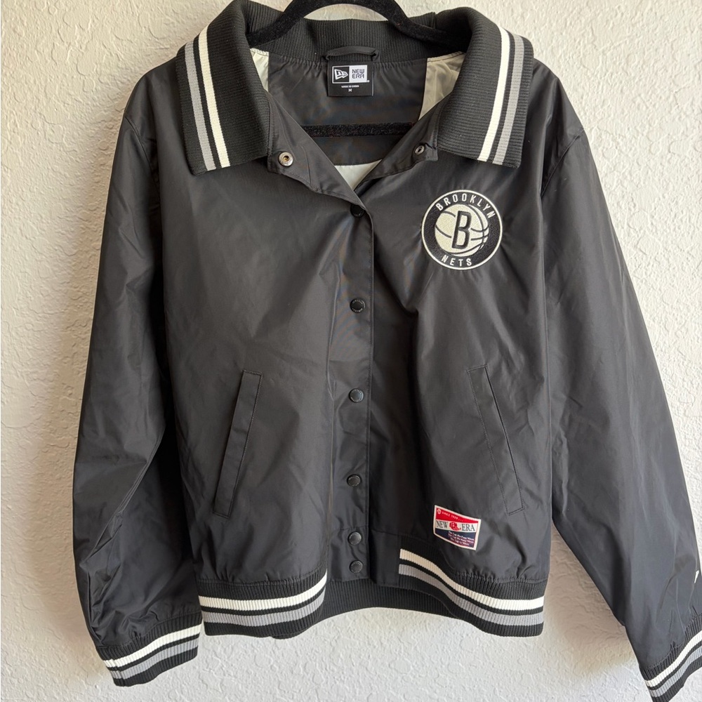 NWOT Brooklyn Nets New Era Black Throwback Bomber Jacket - Women’s Medium $99